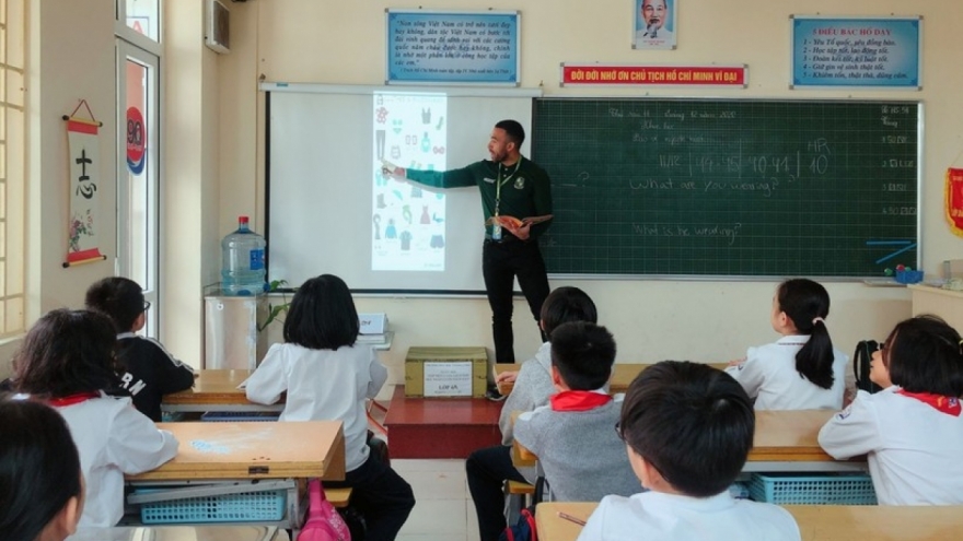 Dạy học liên kết trong trường công: Trả các hoạt động bổ trợ về đúng vị trí